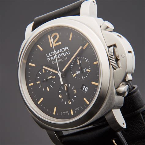 reloj luminor panerai daylight precio|panerai luminor chrono review.